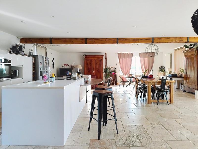 Maison - 120 m² - 3 pièces