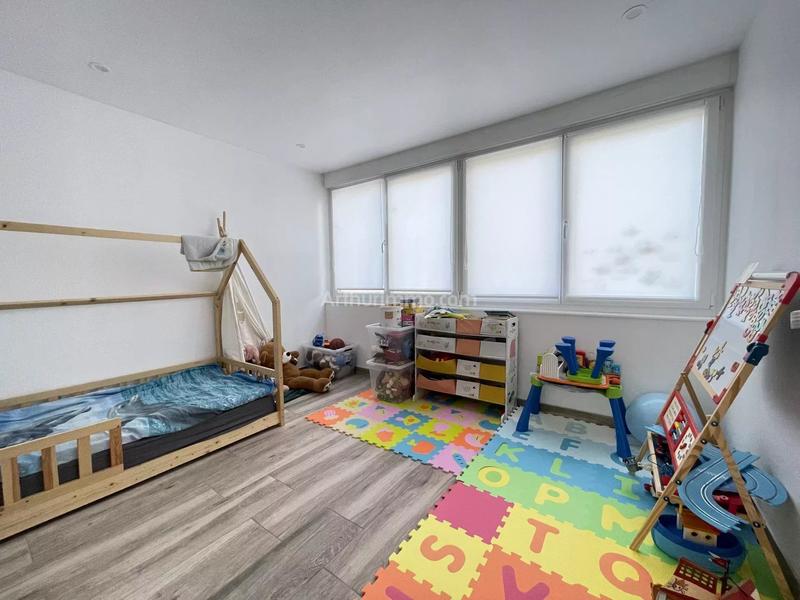 Appartement - 80 m² - 5 pièces