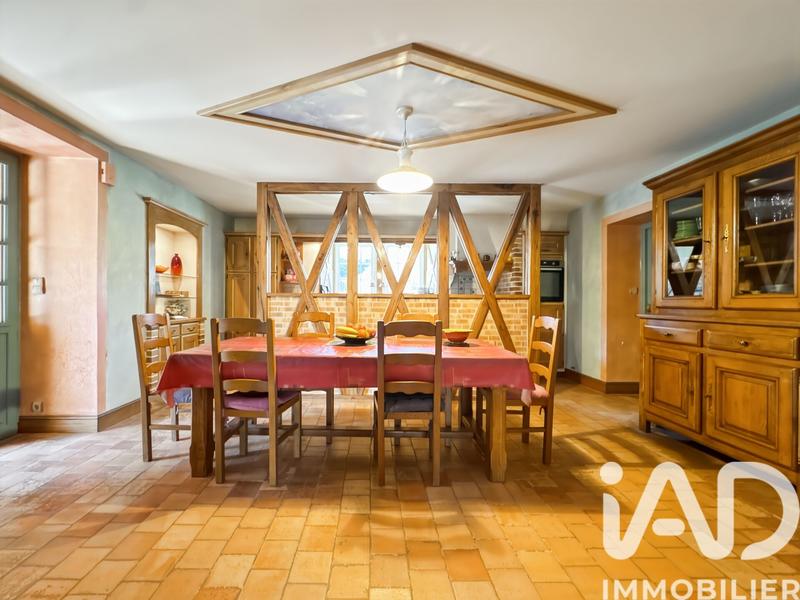 Maison - 256 m² - 10 pièces