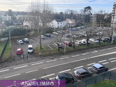 Appartement - 86 m² - 4 pièces