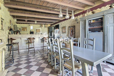 Maison - 209 m² - 6 pièces