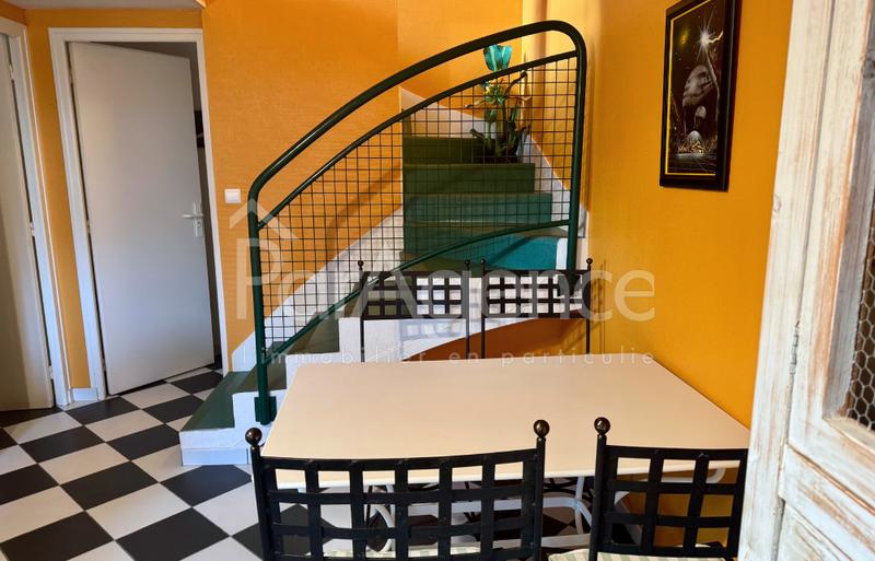 Maison - 140 m² - 6 pièces