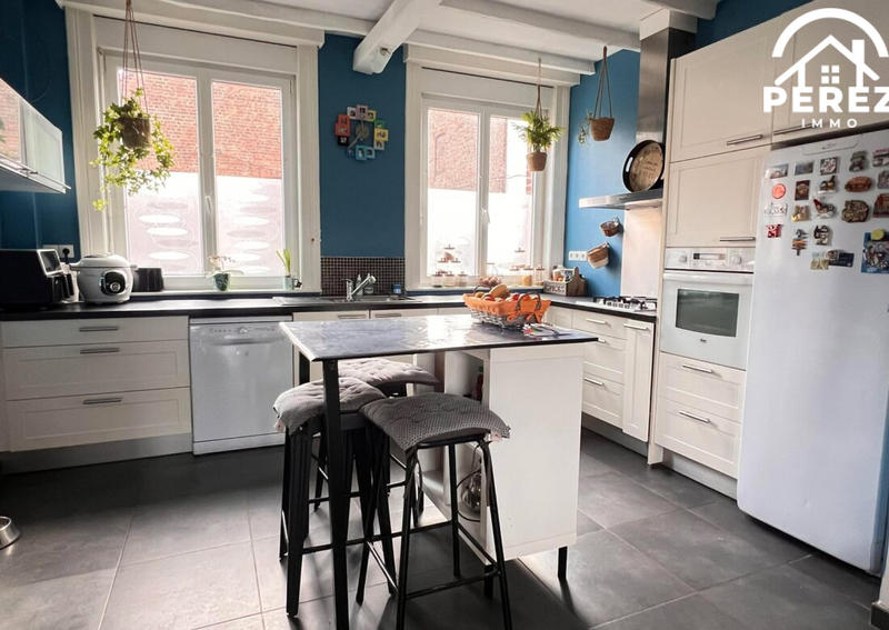 Maison - 140 m² - 6 pièces