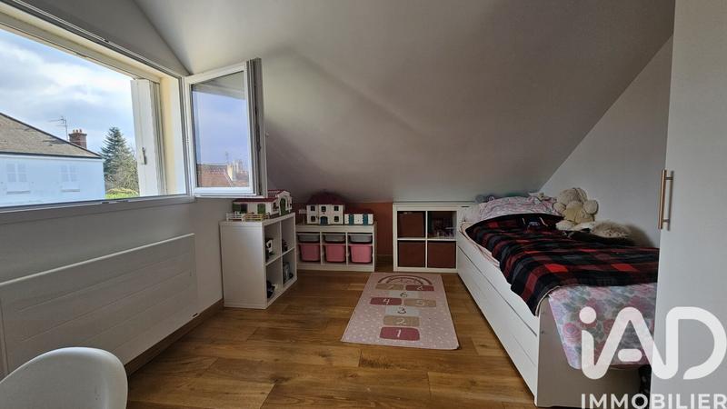 Maison - 158 m² - 8 pièces