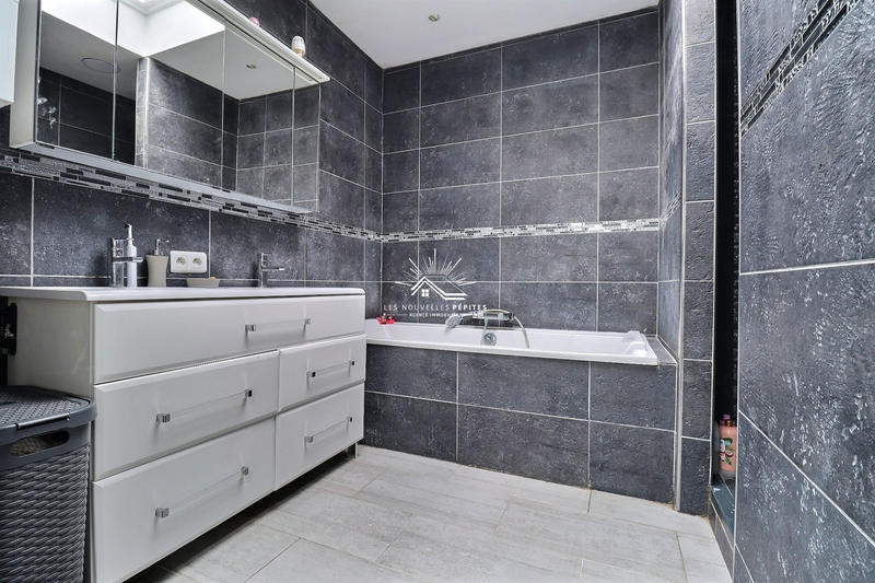 Maison - 145 m² - 5 pièces