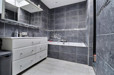 Maison - 145 m² - 5 pièces