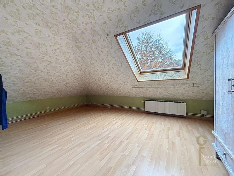 Maison - 242 m² - 7 pièces