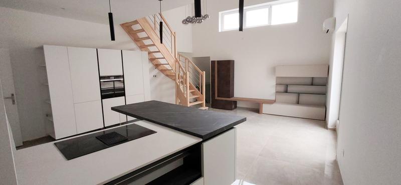 Appartement - 80 m² - 2 pièces