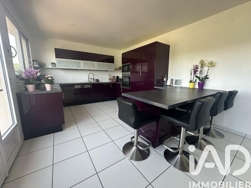 Maison - 192 m² - 8 pièces