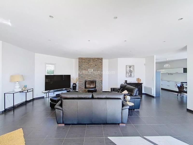 Maison - 185 m² - 6 pièces