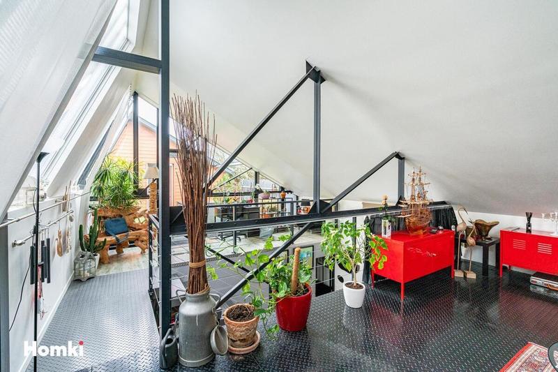 Maison - 180 m² - 6 pièces