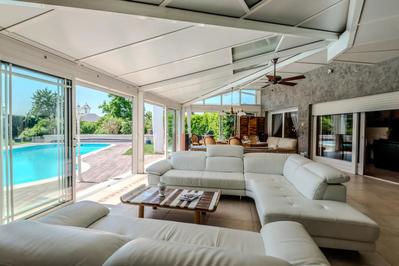 Propriété - 380 m² - 9 pièces