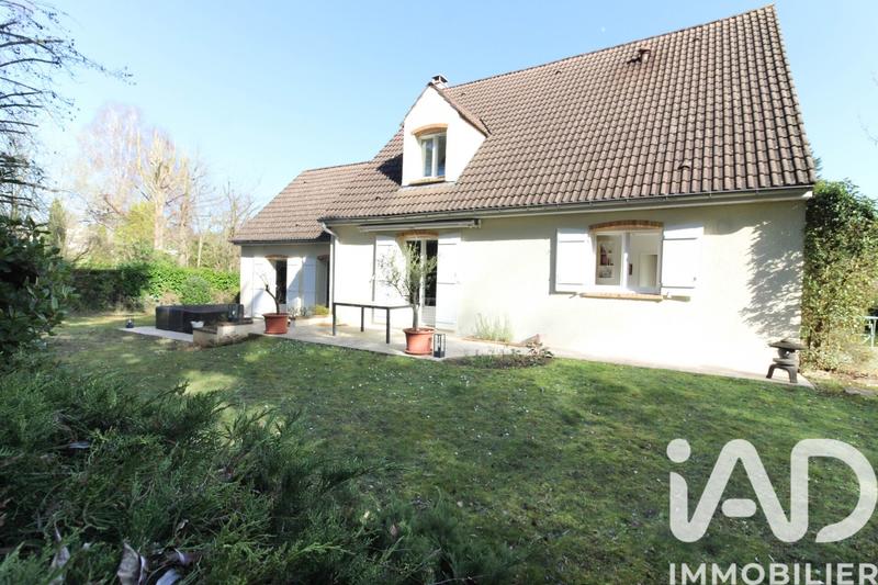 Maison - 169 m² - 8 pièces