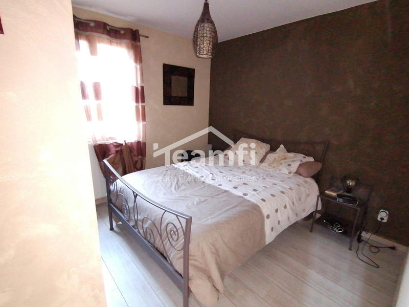 Maison - 88 m² - 6 pièces