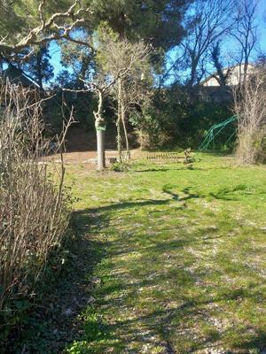 Terrain constructible - 907 m²