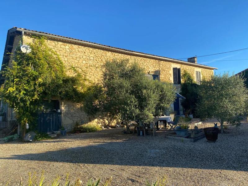 Maison en pierre - 350 m² - 8 pièces