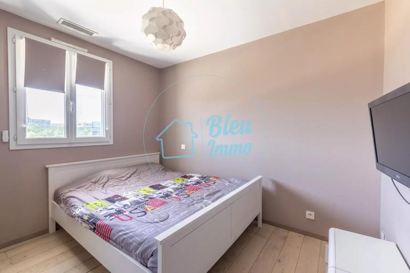 Maison - 110 m² - 4 pièces