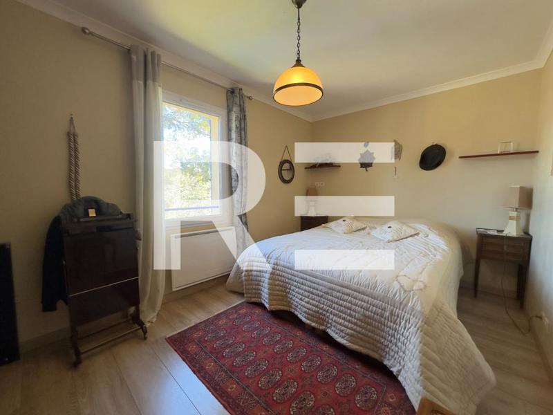 Villa - 188 m² - 9 pièces