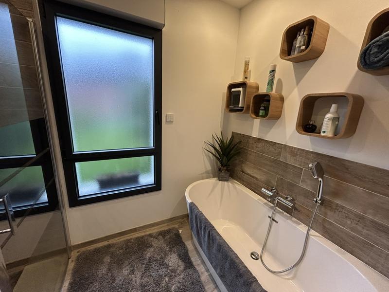 Maison - 136 m² - 5 pièces