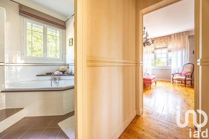 Maison - 195 m² - 6 pièces