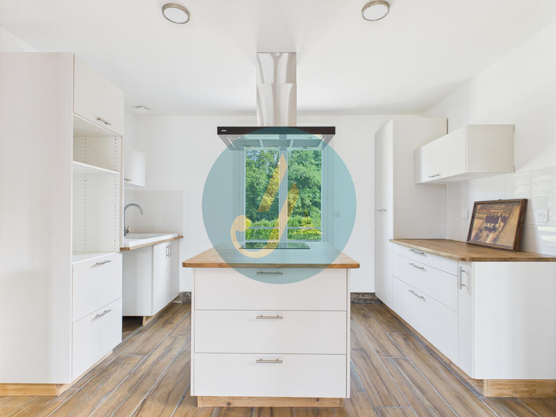 Maison - 83 m² - 5 pièces