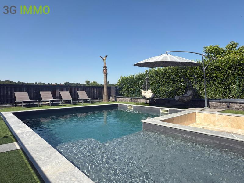 Villa - 161 m² - 5 pièces