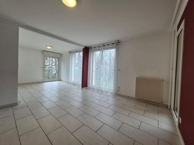 Appartement - 98 m² - 4 pièces