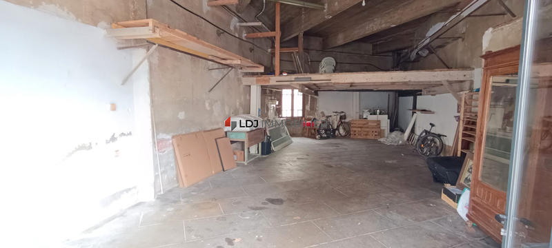 Maison - 161 m² - 6 pièces