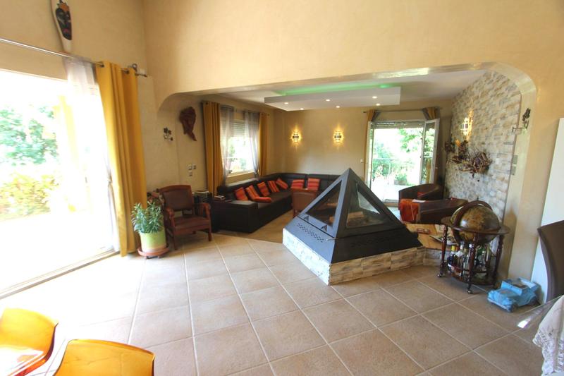 Villa - 195 m² - 7 pièces
