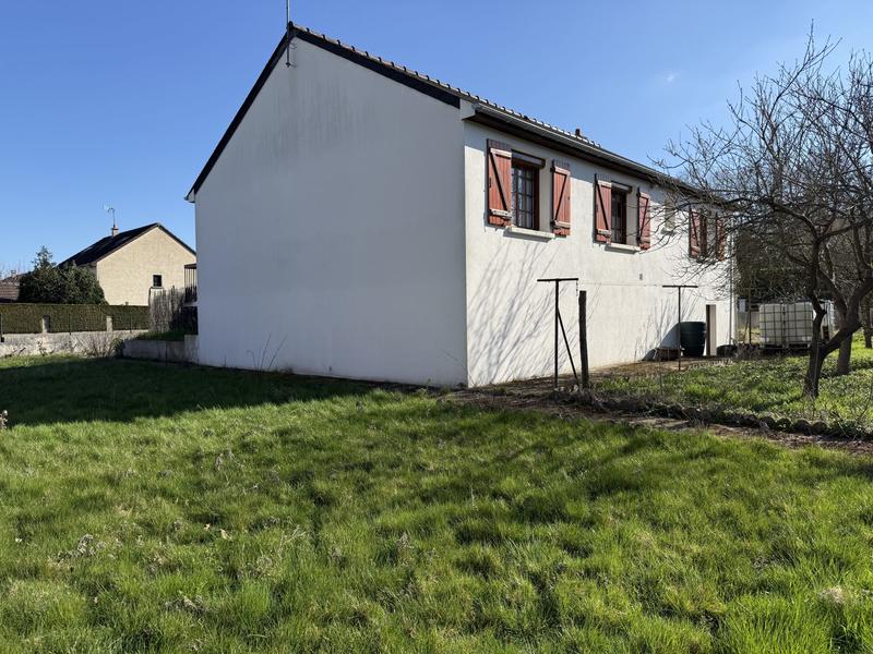 Maison - 95 m² - 5 pièces