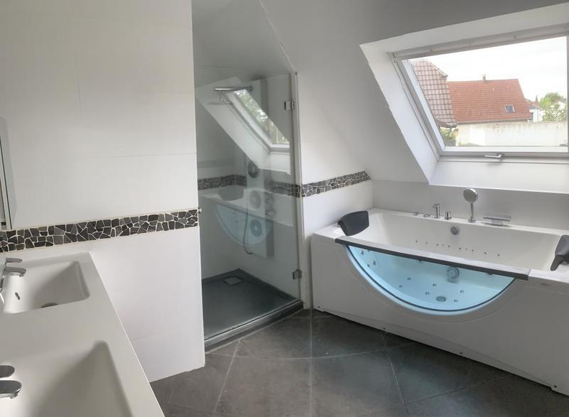 Maison - 195 m² - 7 pièces