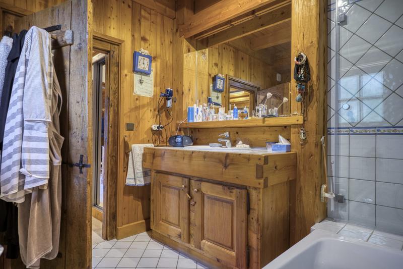 Châlet - 206 m² - 6 pièces