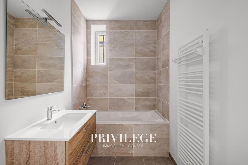 Appartement - 86 m² - 4 pièces