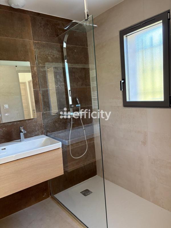 Villa - 130 m² - 4 pièces