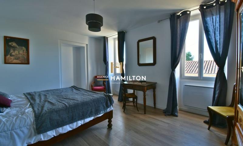 Corps de ferme - 207 m² - 7 pièces