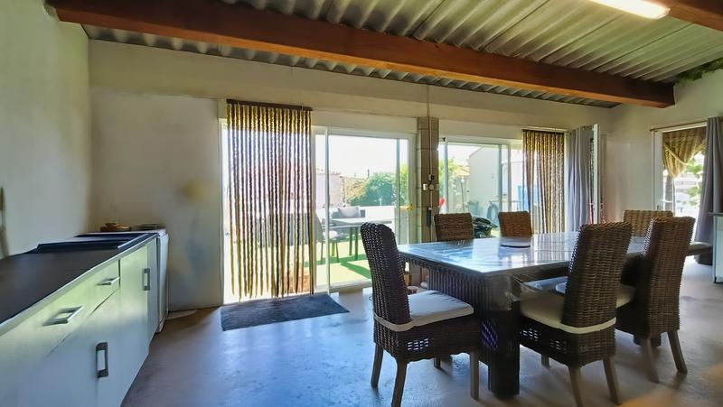 Maison - 254 m² - 11 pièces