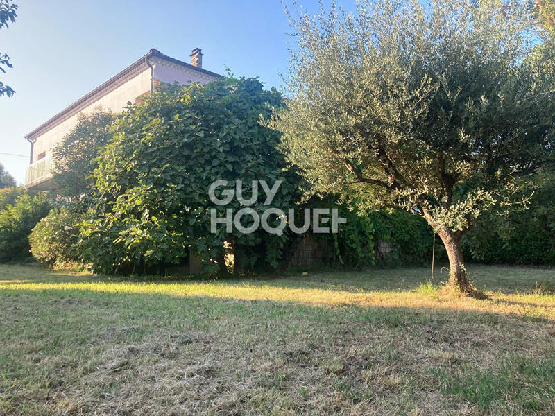 Maison - 247 m² - 6 pièces