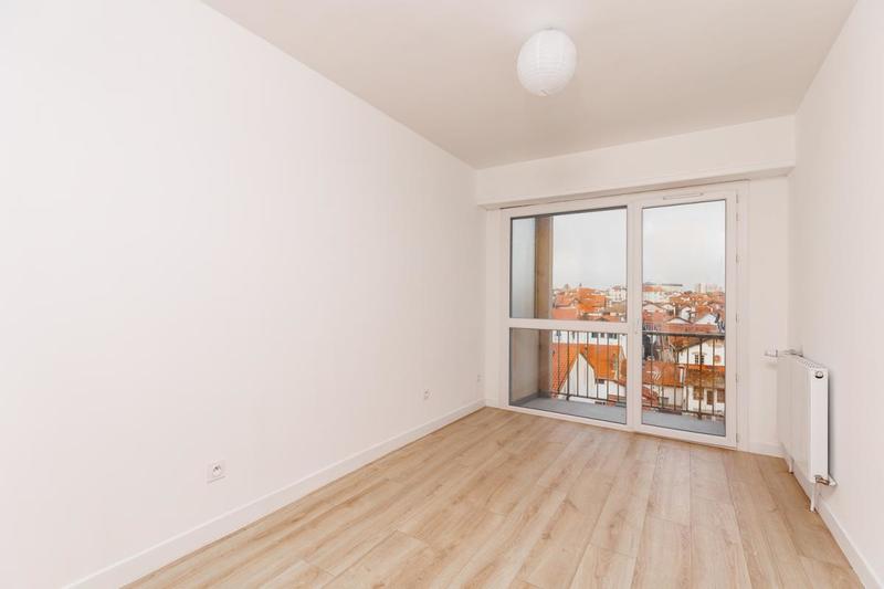 Appartement - 81 m² - 3 pièces