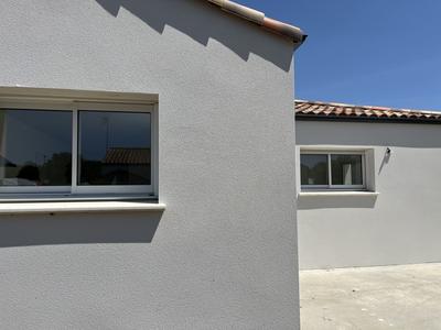 Maison - 90 m² - 5 pièces