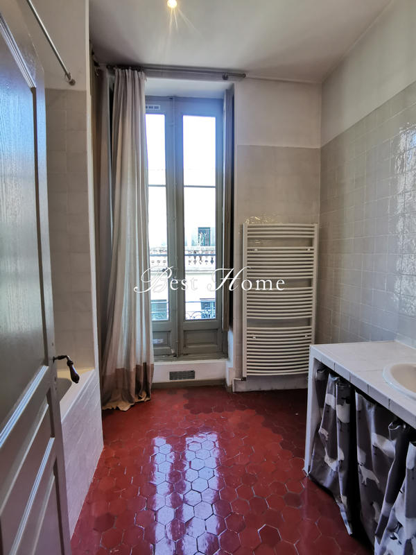 Appartement - 100 m² - 3 pièces