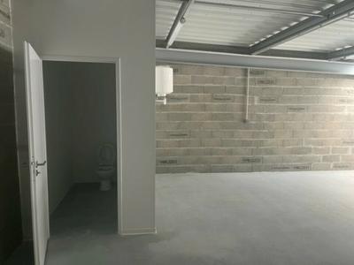 Local d'activité / Entrepôt - 258 m²