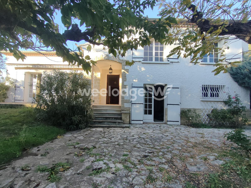 Maison traditionnelle - 140 m² - 5 pièces