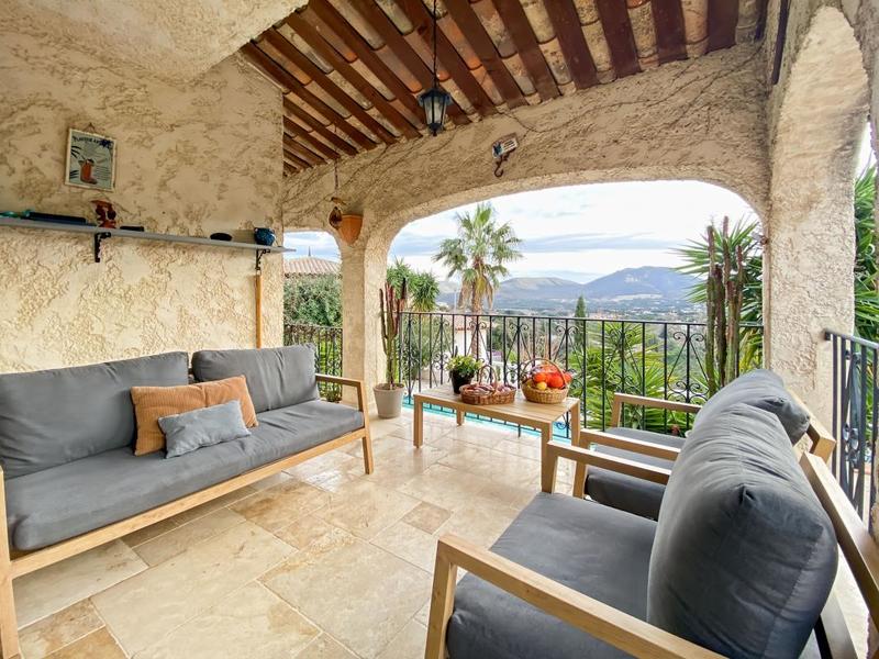 Villa - 140 m² - 5 pièces