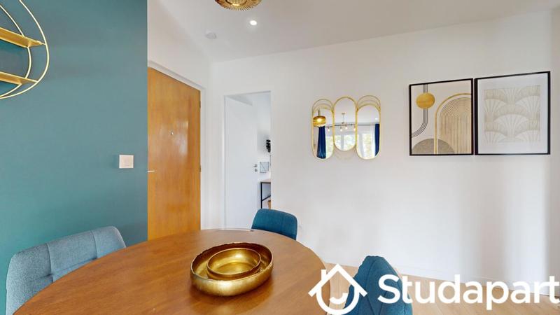 Chambre - 11 m² - 1 pièce