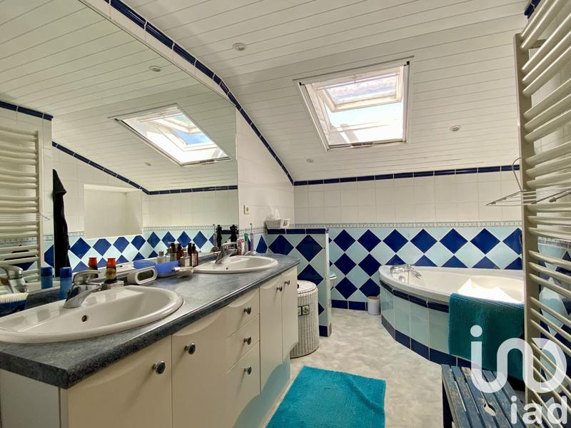 Maison - 346 m² - 7 pièces