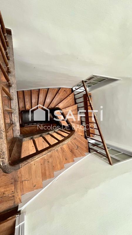 Maison de ville - 298 m² - 8 pièces