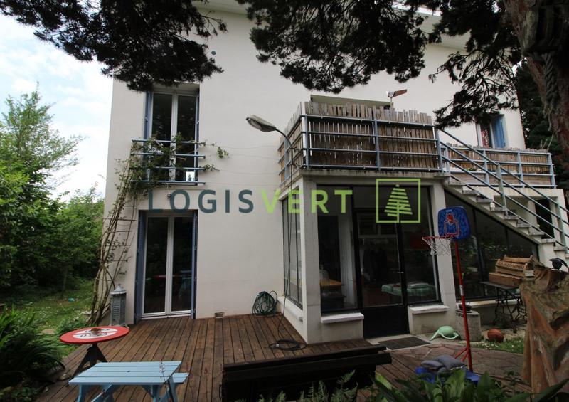 Maison - 106 m² - 5 pièces