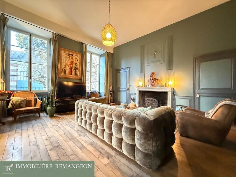 Maison de maîtres - 400 m² - 12 pièces