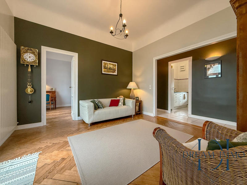 Maison - 144 m² - 6 pièces