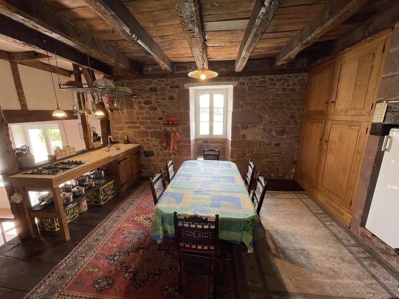 Propriété - 234 m² - 6 pièces